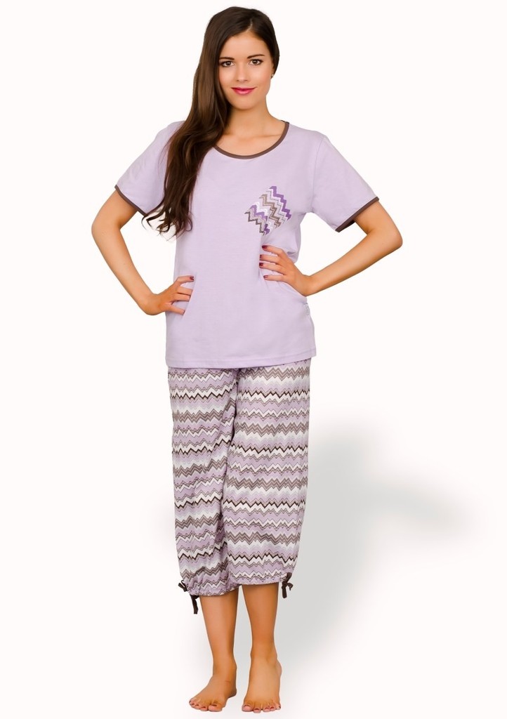 Dámské pyžamo capri s barevným cikcak vzorem